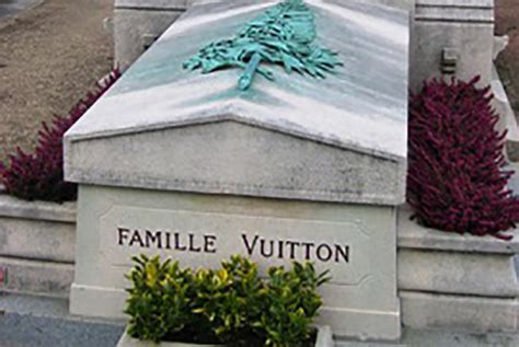 louis vuitton grave